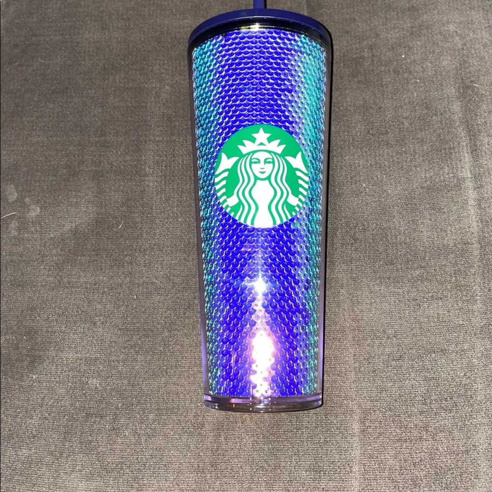 Sequin Starbucks tumbler Christmas 2020 - Picture 2 of 5